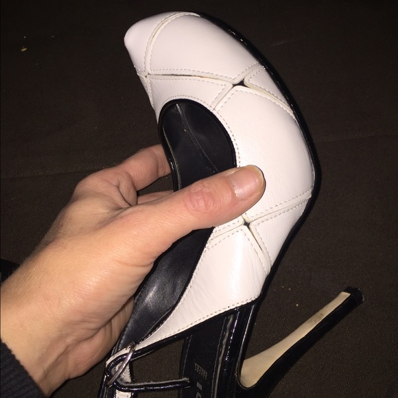 Bakers high hills size 6 - Picture 2 of 2