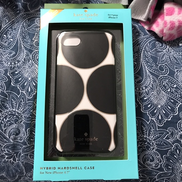 KATE SPADE 👄 hard shell iPhone 7 case.