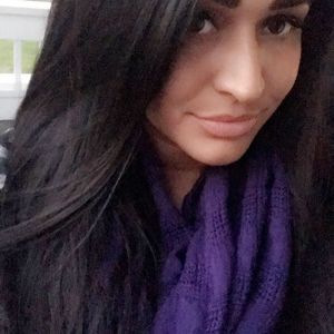 Meet your Posher, Alison