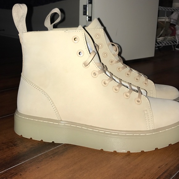 Dr. Martens Shoes - Talib (tan) Dr. Martens