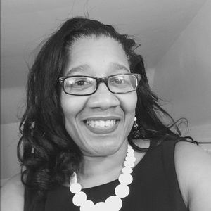 Meet your Posher, Denise