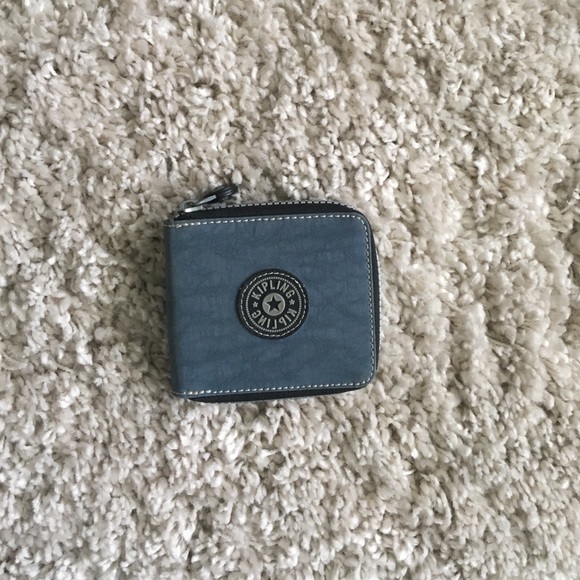 ✨SALE✨Kipling Wallet💙