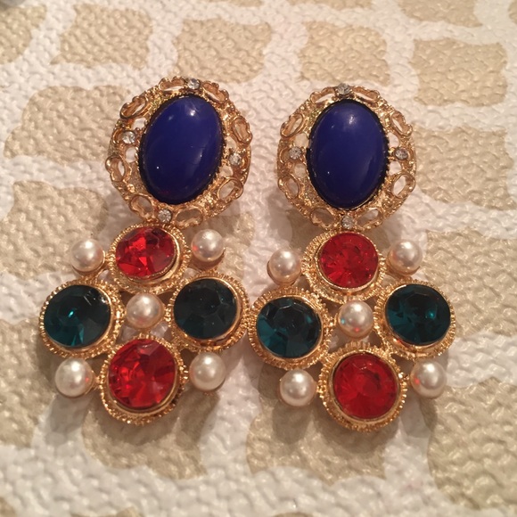 Stunning earrings,