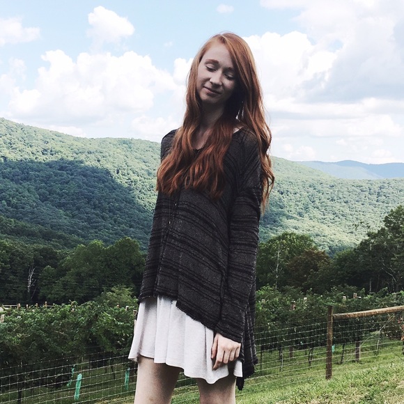 Meet Your Posher, Cori! - Picture 3 of 4