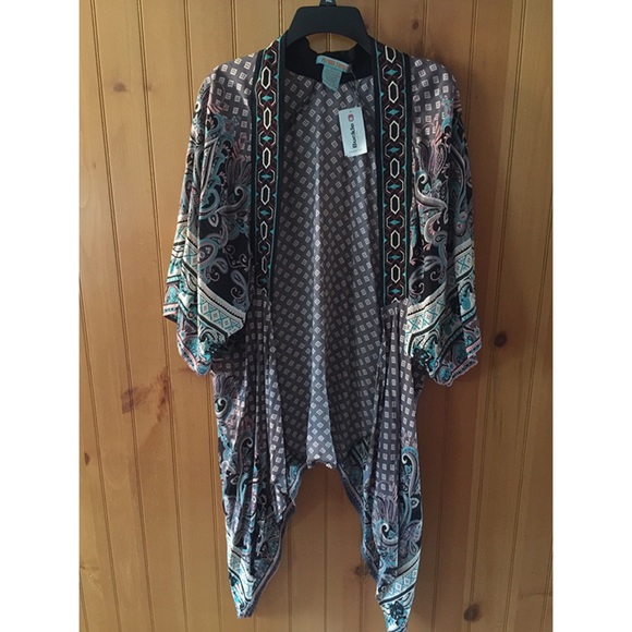 Buckle | Flying Tomato Kimono