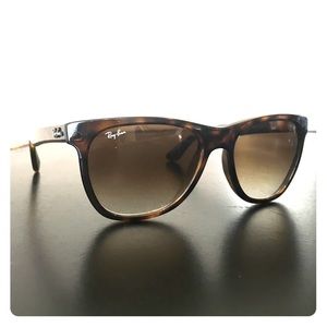 Brown Ray-Ban sunglasses.