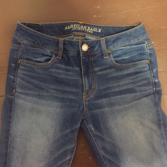American Eagle Super Stretch Jegging.