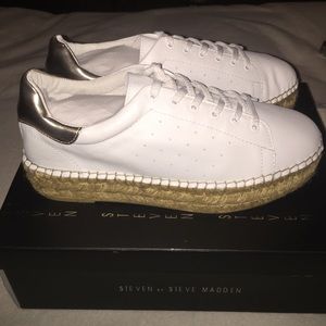 PACE by Steve Madden