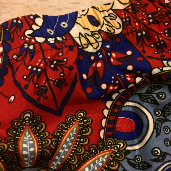Fearless & Bold printed leggings - do you dare? - Picture 3 of 4