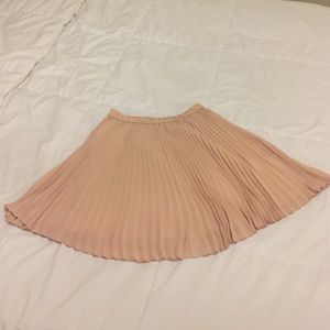 Pleated light dusty pink skirt