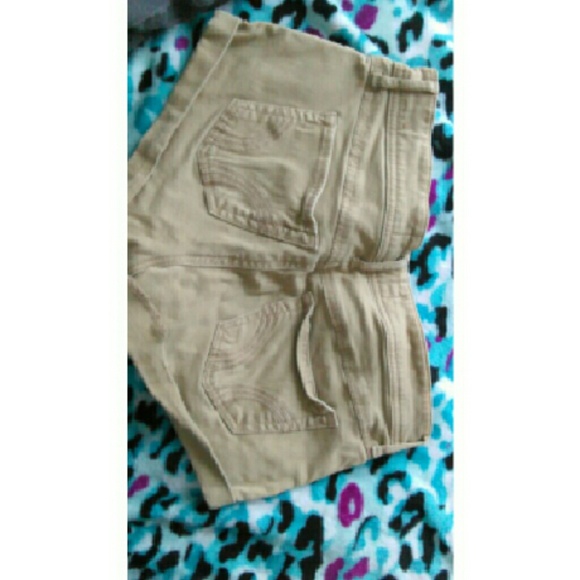 Shorts - Picture 2 of 2