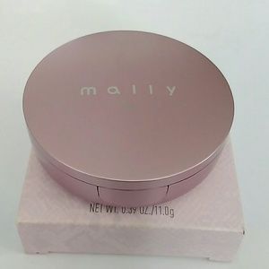 Mally Poreless Foundation