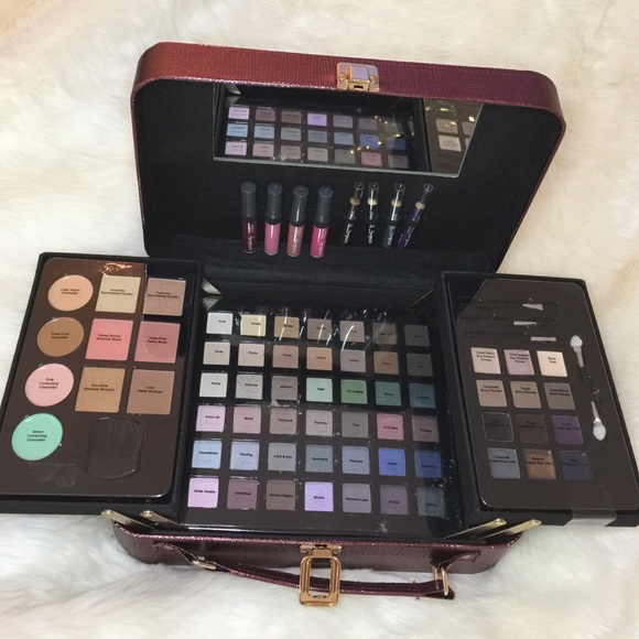 NWT ULTA Makeup box •77 PIECES