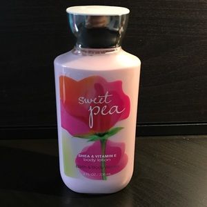 Bath and Body Works Sweet Pea Body Lotion