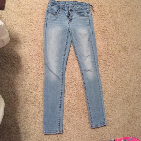 Light wash jeans