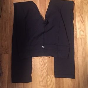 Lululemon wunder under straight leg pant!