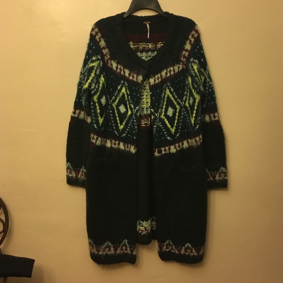 Free people knit sweater. Size small.