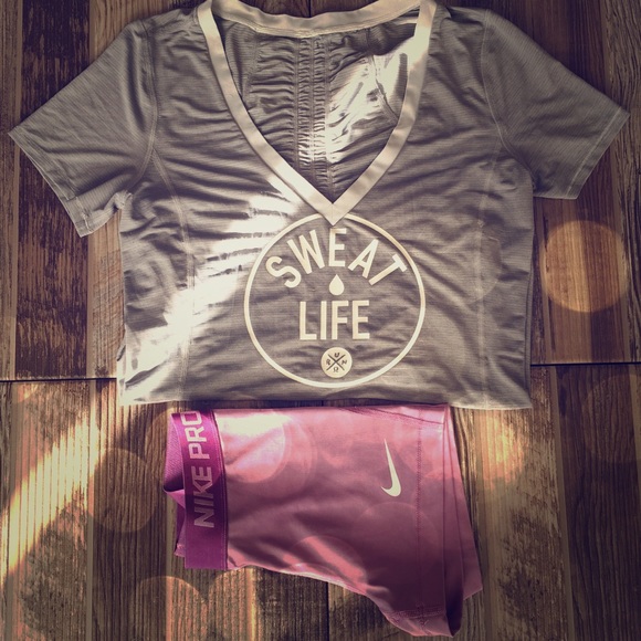 lululemon athletica Tops - Lululemon sweat life v neck shirt