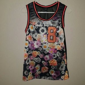 Super cute floral jersey