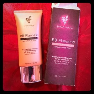 Younique BB Flawless in "Honey"