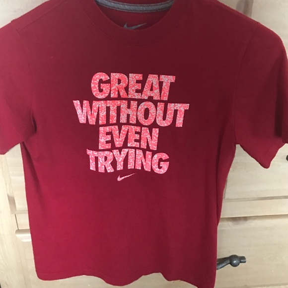 Nike tee shirt youth