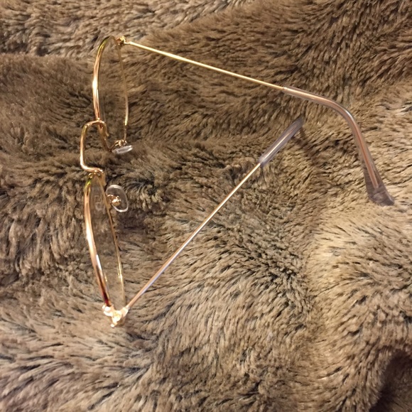 LAST ONEπNEW Gold Frame Clear Lens Glasses - Picture 2 of 3