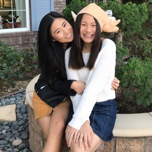 Meet your Posher, Estee