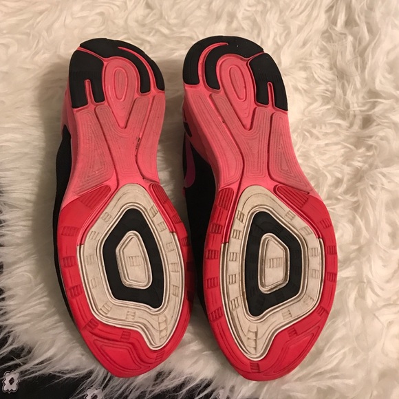 Nike shoes🔴 - Picture 4 of 4