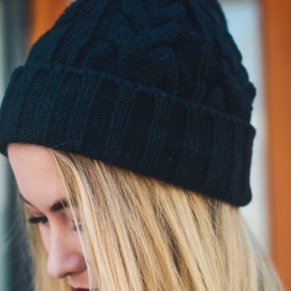 ✨ Cozy Knit Beanies - Picture 4 of 5