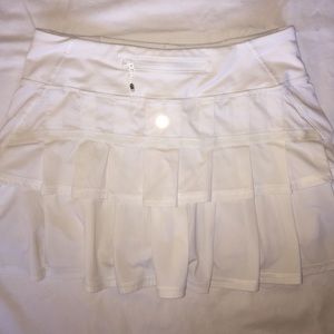 LULULEMON Pace Setter Skirt size 4