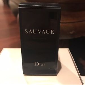 Sauvage cologne!!! Deluxe size travel