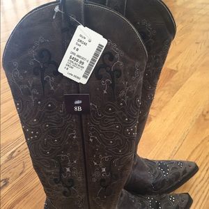 Leather cowgirl boots