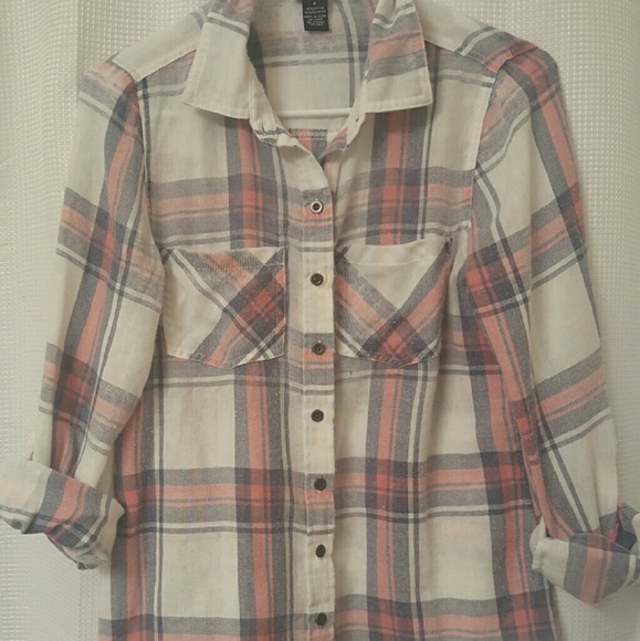 Rue 21 distressed flannel