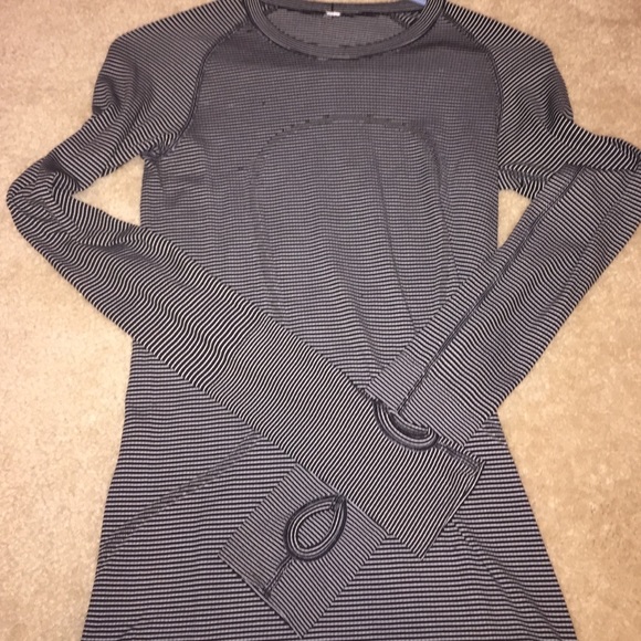 ‼️ SOLD ‼️ Lululemon swiftly tech - Picture 1 of 2