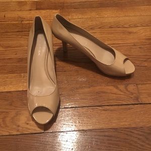 Via spiga peep toe heels