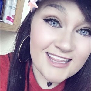 Meet your Posher, Nina