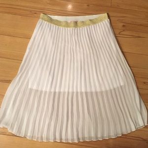 White and gold midi pleated skirt