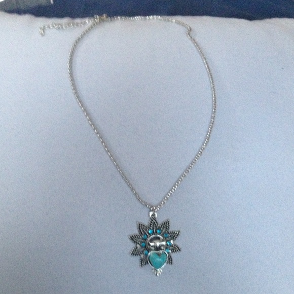 🌼5 for $25🌼Turquoise Necklace - Picture 2 of 3