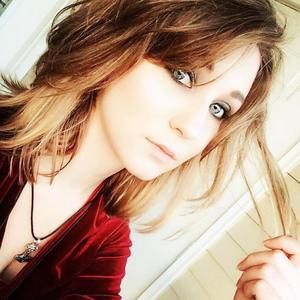 Meet your Posher, Alexandra