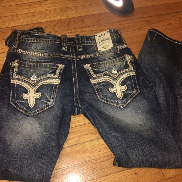 Rock and Revival Jeans - Picture 2 of 4