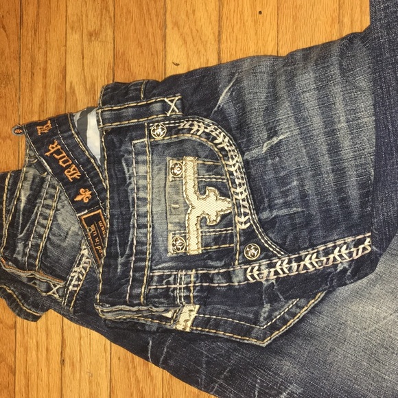 Rock and Revival Jeans - Picture 3 of 4