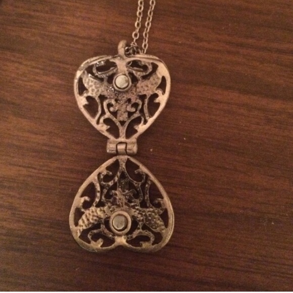 Necklace bundle - Picture 2 of 4