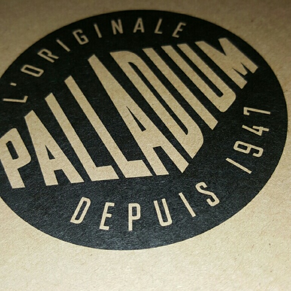 Grey leather Oxford Street by Palladium - Picture 4 of 4