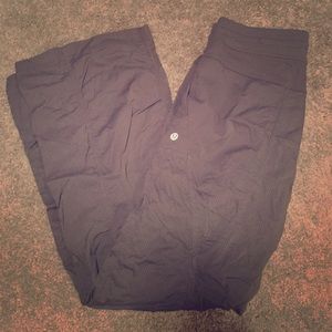 LULULEMON never worn Dance Studio Pant size 4