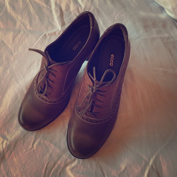 Ecco brown oxfords size 40
