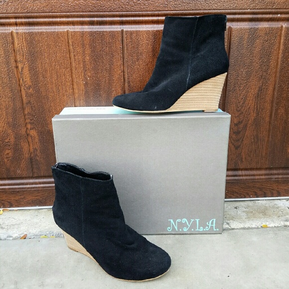 N.Y.L.A. Shoes - N.Y.L.A. Wedge Suede Booties