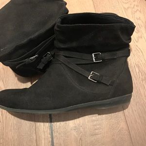 Black ankle booties