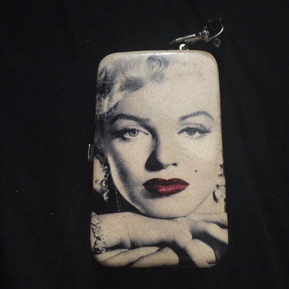 wallet - Picture 1 of 2