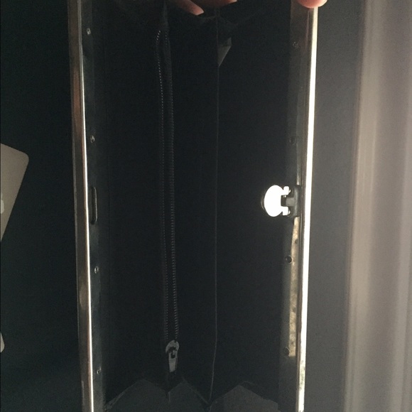 wallet - Picture 2 of 2