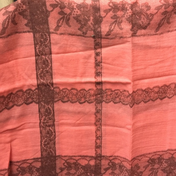 Scarf - Picture 2 of 3